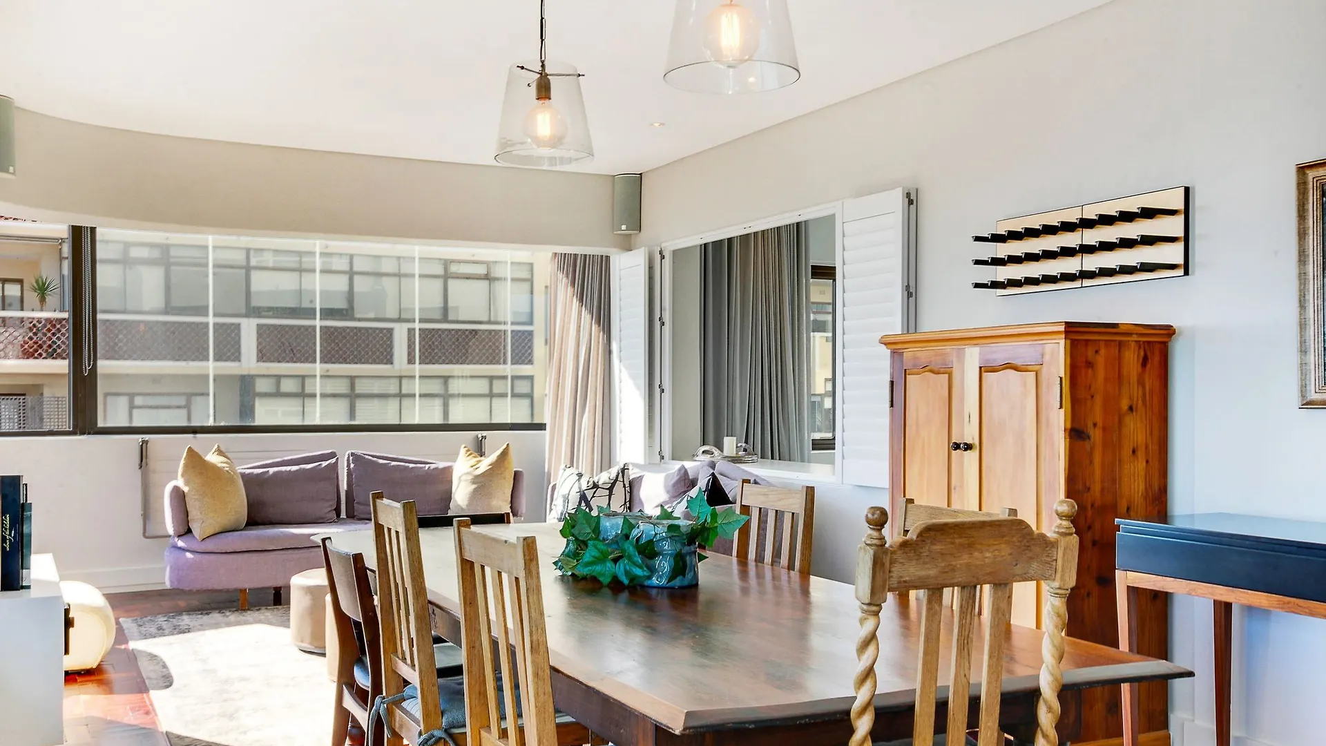 Backup Powered Sea View Apartment On The Promenade Cape Town 0*,  South Africa
