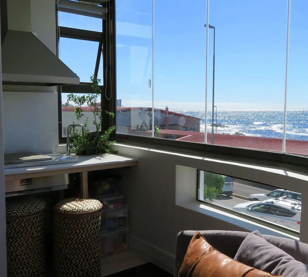 Backup Powered Sea View Apartment On The Promenade Cape Town South Africa